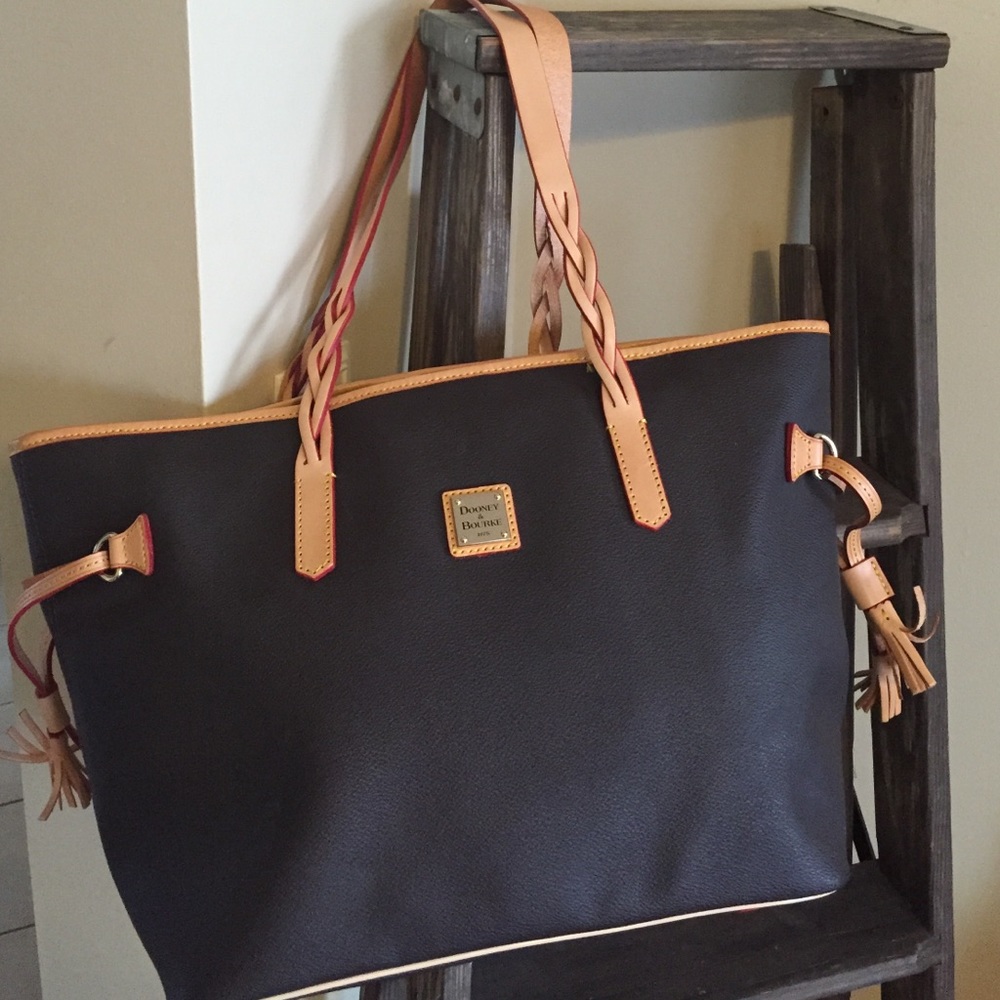 Dooney&Bourke shoulder bag
